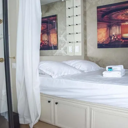 Style Theatre Romantique Est En Scene Apartment *
